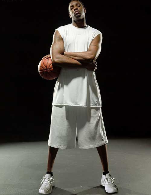 挪威在世界杯能走多远？哈兰德：让我们拭目以待（哈兰德展望挪威世界杯征程：能走多远，拭目以待）