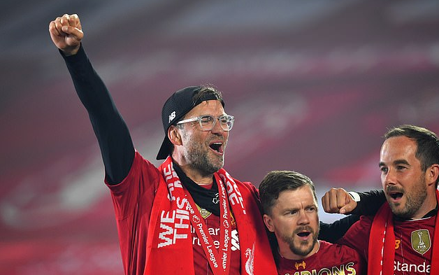 世预赛戴帽，B费葡萄牙国家队生涯首次上演帽子戏法