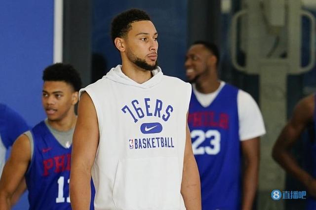 利物浦vs埃因霍温：伊萨克替补，加克波战旧主，萨拉赫首发（利物浦vs埃因霍温：伊萨克列替补，加克波迎战旧主，萨拉赫首发）