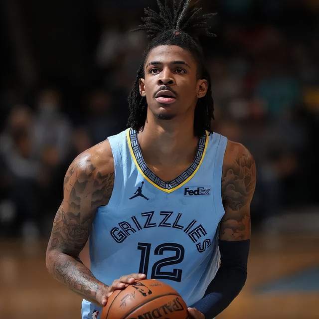 李国旭：全队身体情况良好，在队里的球员都能参加比赛（李国旭：全队健康良好，阵中球员均可出战）