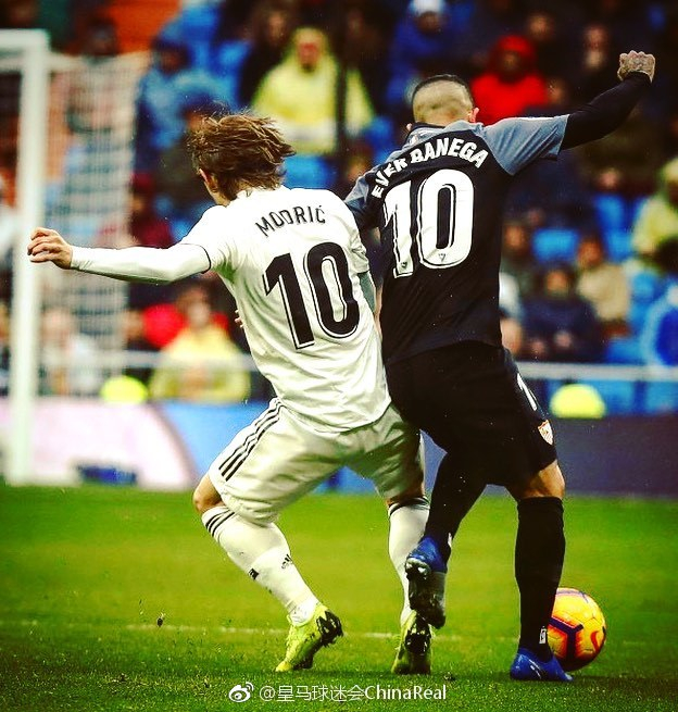 环足奖年度最佳总监候选：坎波斯、爱德华兹&理查德-休斯在列（坎波斯、爱德华兹与理查德-休斯入围环足奖年度最佳总监）